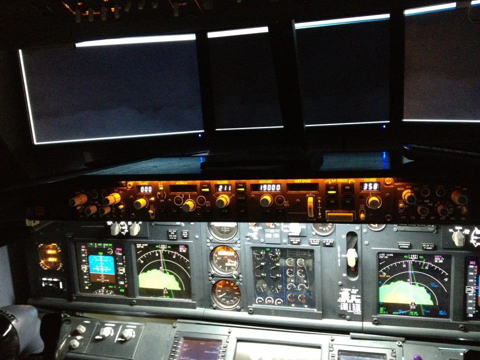 home-made-cockpit3